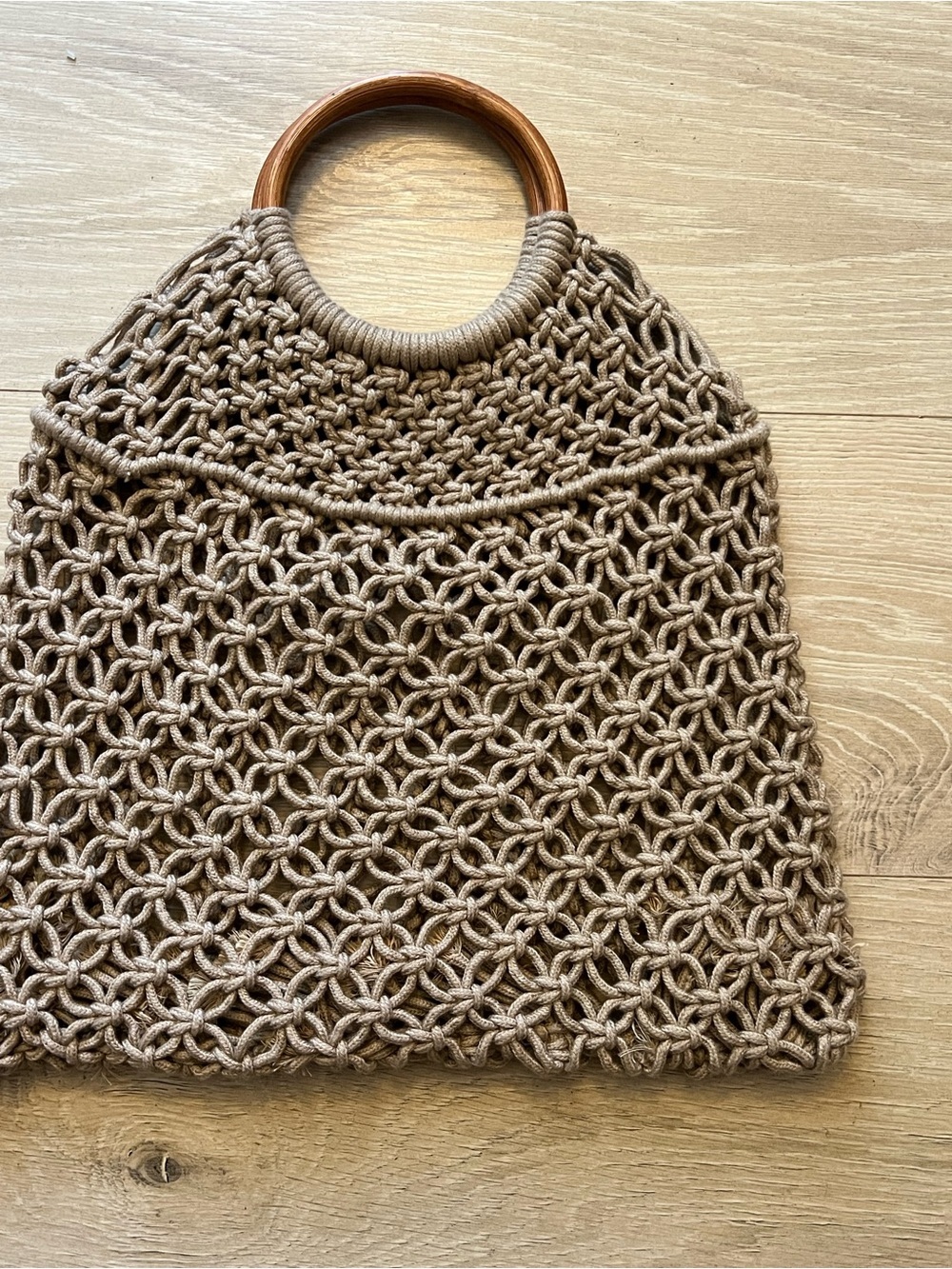 Handwoven Macramé Tote Bag with Wooden Handles - Taupe - Picture 2 of 7